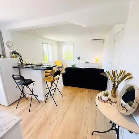Cosy Appartement Vue Mer, Clim, Place De Parking Sanary-sur-Mer Exterior photo